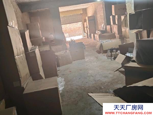 平安房間是單間，可用于庫房