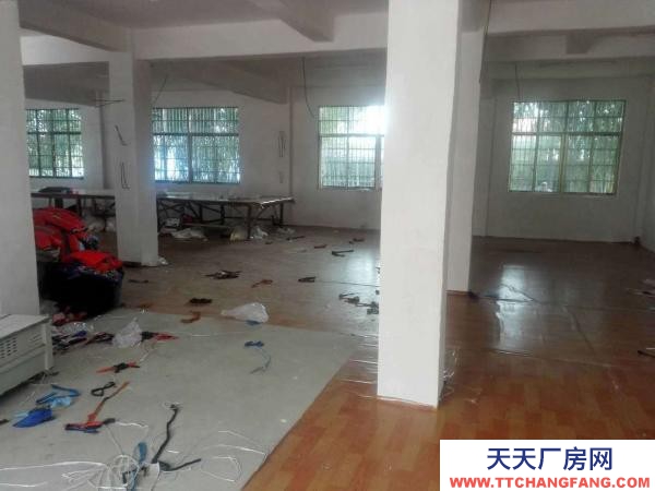 九江市德安機(jī)加工廠房  民信南路利民超市后 廠房 240平米