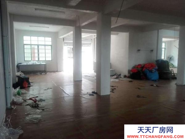 九江市德安機加工廠房 民信南路10號利民超市后 倉庫 240平米