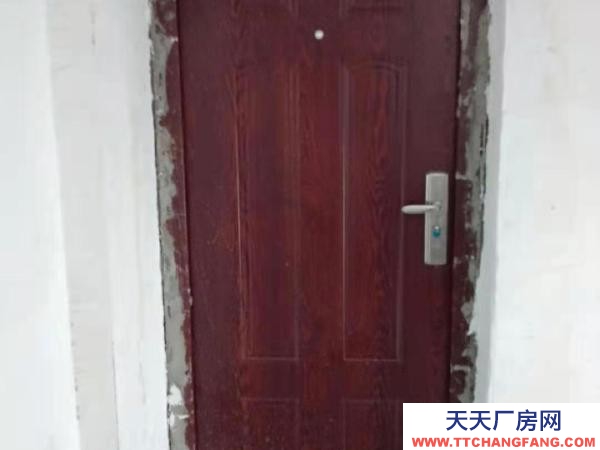 九江市彭澤物資倉庫 龍鼎大市場內(nèi)，一至三層可全租或分層出租