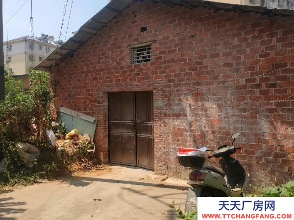 九江市都昌物資倉庫 簡易平房老倉庫，交通便利