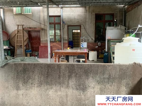 宜春市袁州機(jī)加工廠房  一屋200平米可做倉(cāng)庫(kù)或小型加工廠，二樓可以住戶