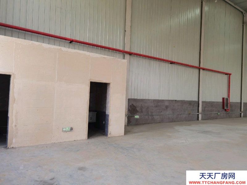 定州 西城(調味料廠房出租) 寬24米，長80米，檐高9.5米。中間可以隔開。