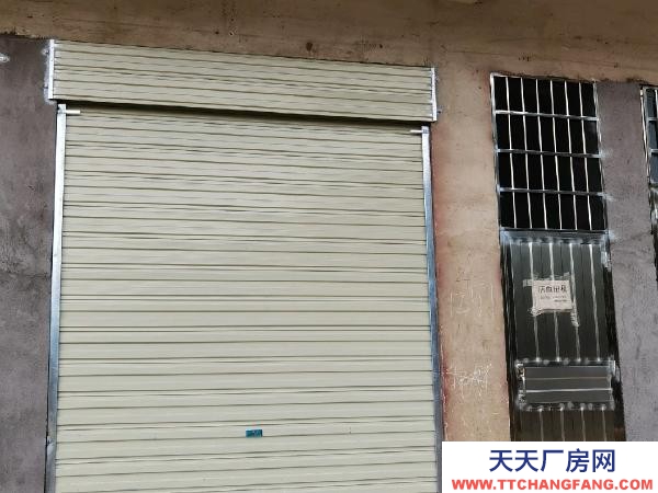 宜春市樟樹物資倉庫 杜家村住宅小區(qū)、第二小學(xué)旁邊，交通便利，大路寬敞