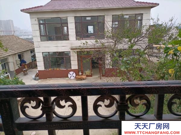 瓦房店出租/出售，2棟二樓，辦公，適合各種經(jīng)營，占地1畝，包過戶