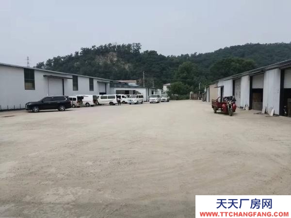 順城空出123~460平倉庫出租，位于順城區(qū)施家溝，臨高山路。