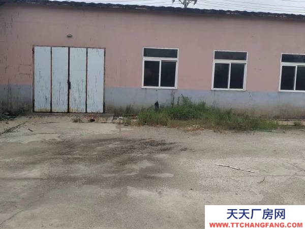 站前市內(nèi)外環(huán)路邊上，可分租，一樓庫(kù)房，價(jià)格面議