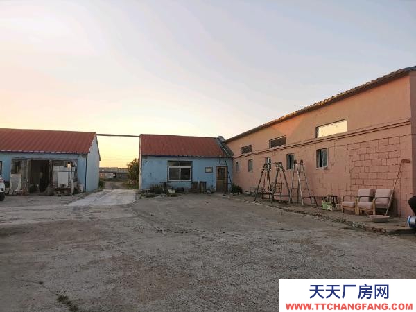 雙臺子 距離市區近，交通便利，道路通暢，場院寬闊！