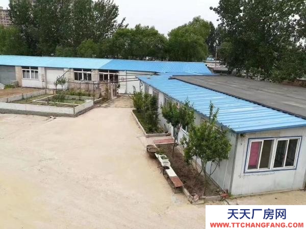 雙臺子對外出售，可存放貨物及停車等業務使用