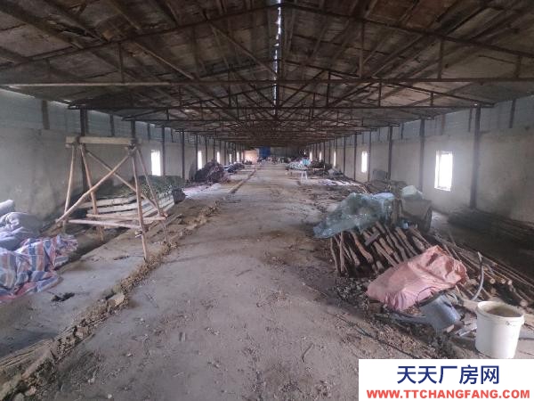 大洼田家街道藍河灣小區西側600㎡庫房出租。