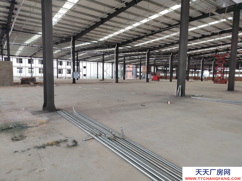 成都綠色食品功能區(qū)標(biāo)準(zhǔn)鋼結(jié)構(gòu)廠房3700平出租