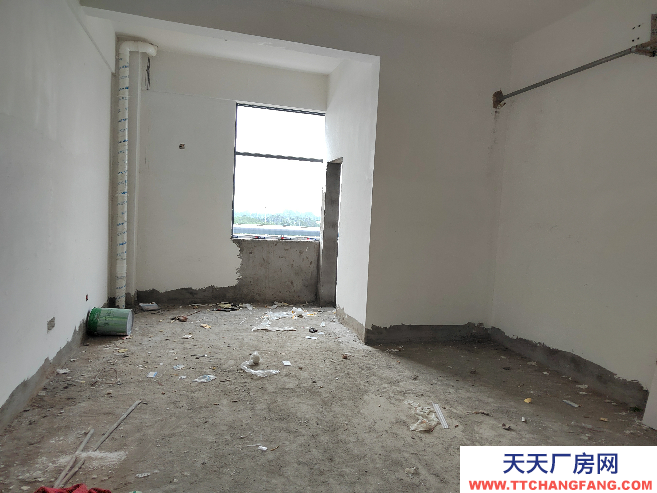 邛崍食品產(chǎn)業(yè)園2500平鋼結(jié)構(gòu)15.6米高廠房出租