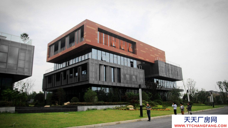 東莞市常平鎮(zhèn)10500平方全新獨(dú)院廠房出租