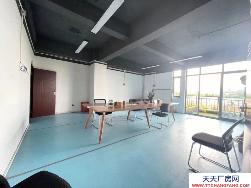 新年特惠特價!無中介費開發商直租,精裝修辦公,6隔間+30工位,可辦公實驗