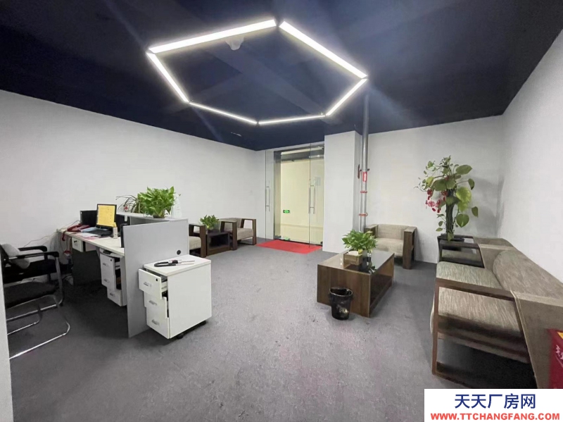 新年特惠特價!無中介費開發商直租,精裝修辦公,6隔間+30工位,可辦公實驗