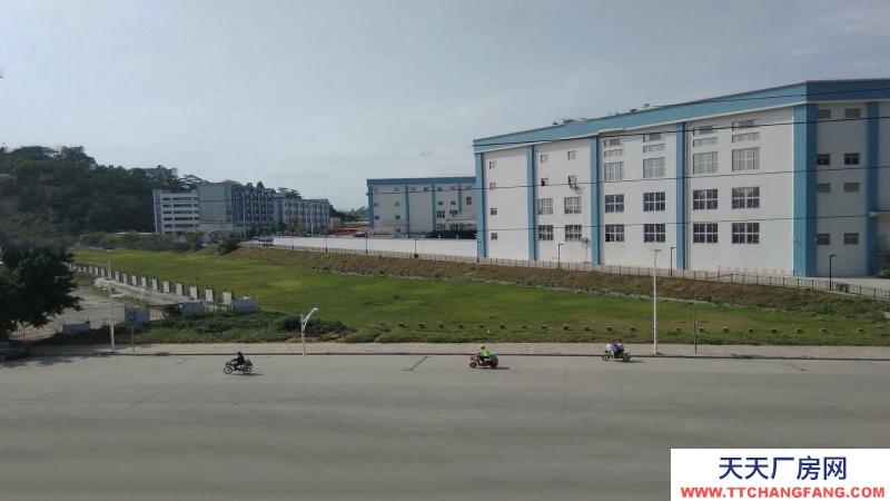 東莞市茶山鎮１２０００平方獨門獨院廠房出租