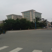 東莞市茶山鎮３３００平方６樓噴涂噴粉廠房出租