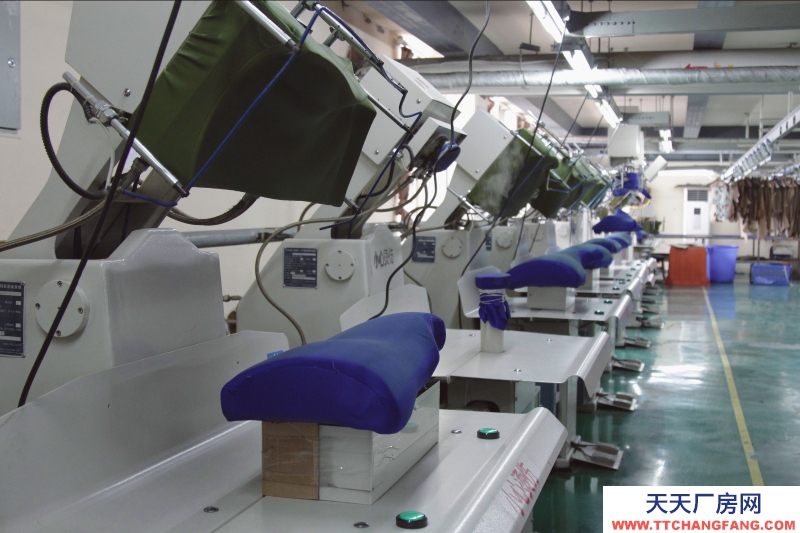 成都市溫江區(qū)5000平米服裝廠廠房出售