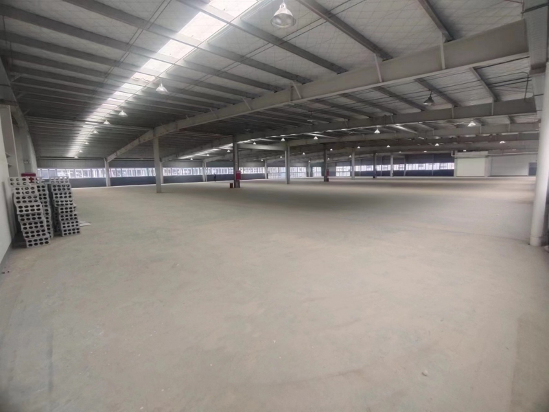 大空間多層數(shù)廠房 道路寬敞 鋼結(jié)構(gòu)