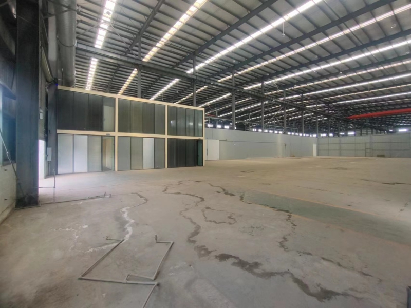 出租龍泉驛廠房 交通便利 自帶雙層辦公樓 帶行車 道路寬大