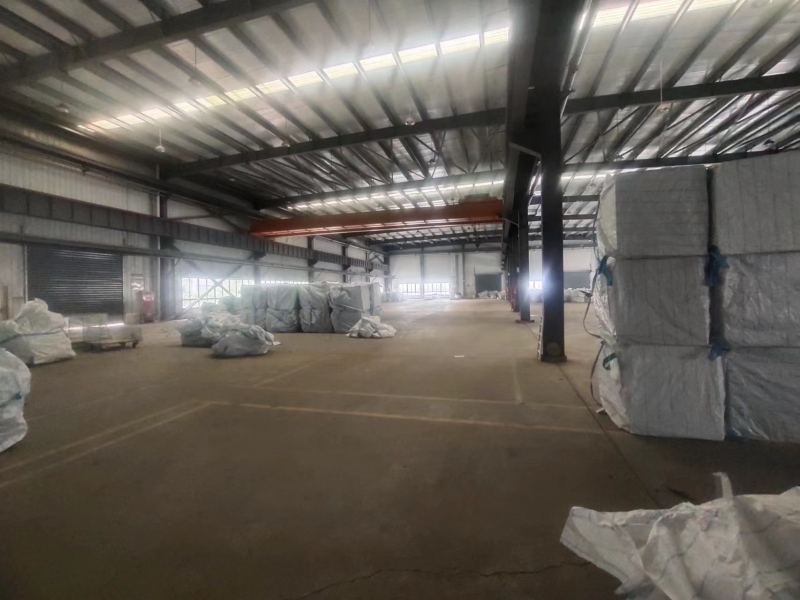 龍泉廠房出租 面積2600平 有獨棟辦公室 帶行車