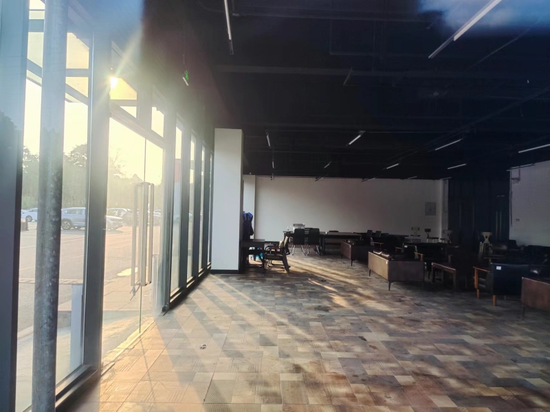 龍泉區成龍大道旁汽車園展廳出租