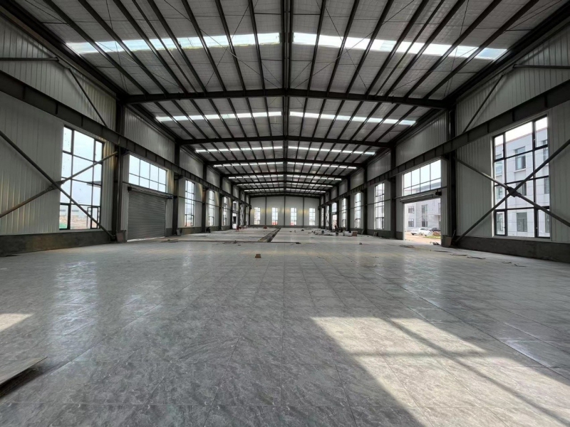 出售2000㎡全新現房 單層鋼構廠房 有產權 可辦證 行業寬松