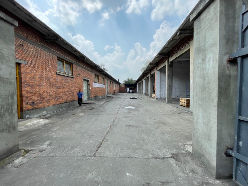 出租金牛沙河源 廠房 倉庫 場(chǎng)地 川建園區(qū)內(nèi)