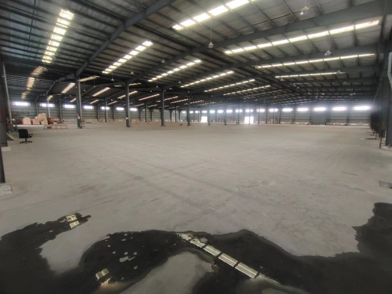 龍泉倉庫9000平米出租 有高臺 帶雨棚