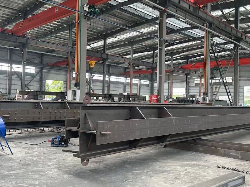 (出租）經開區800鋼結構帶雨棚 帶5噸行車，適合加工倉儲辦公！