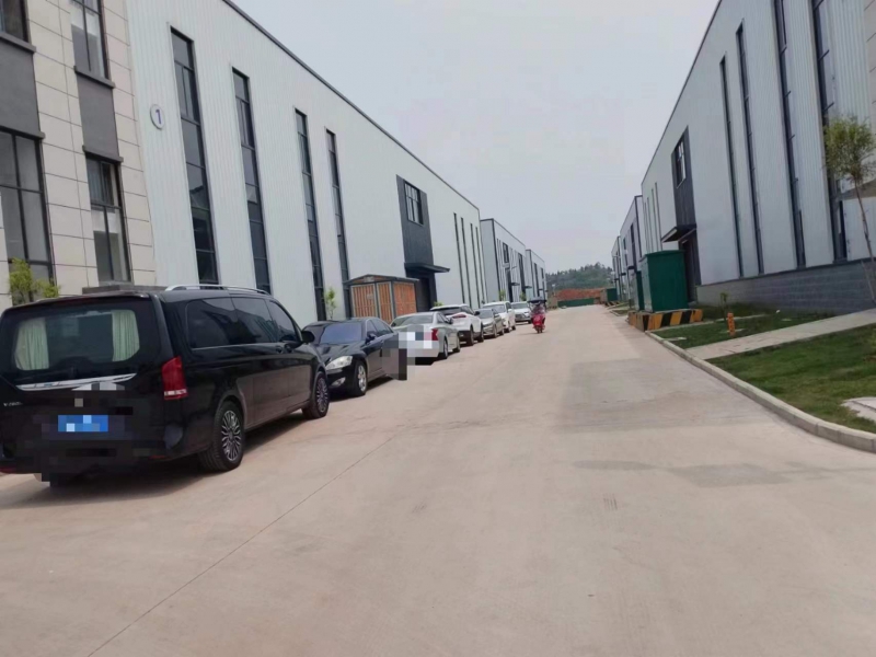 遂寧縱港智造城經(jīng)濟開發(fā)區(qū)，工業(yè)園區(qū)全新現(xiàn)廠房出售，紅本獨立產(chǎn)權(quán)無中介，優(yōu)惠多多喲！