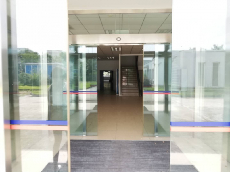 出租出售13000平方米獨(dú)棟廠房