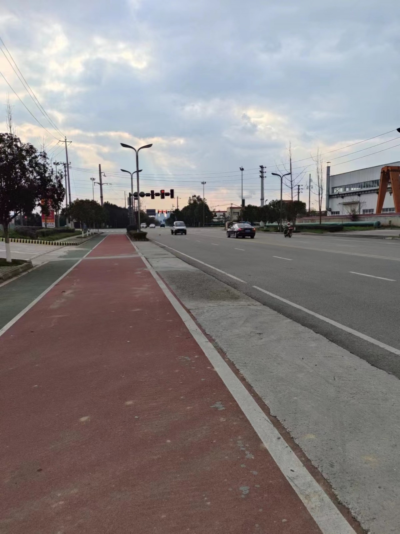 四川食品廠房出租，標準鋼結構廠房，1100平起租。