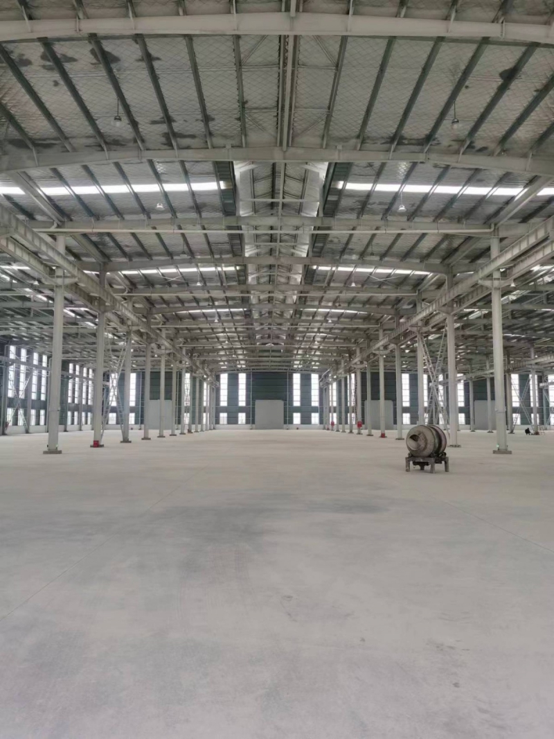 成都龍泉驛區(qū)黃土神龍汽車(chē)廠（中國(guó)二汽）旁，全新廠房出租