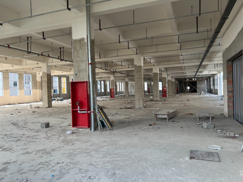 國道旁園區(qū)廠房出售 首付三成起