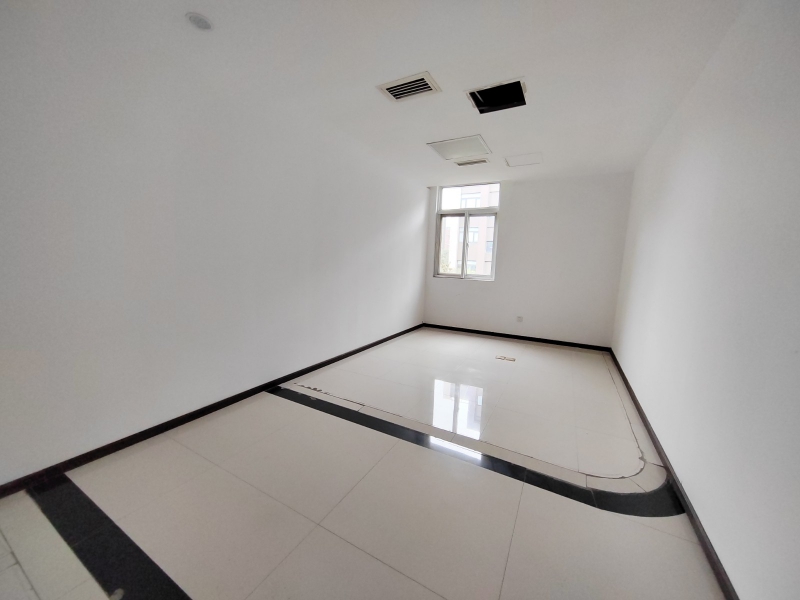 新年特惠特價(jià)！國家級孵化器，框架廠房，辦公研發(fā)生產(chǎn)都可，整層580平米