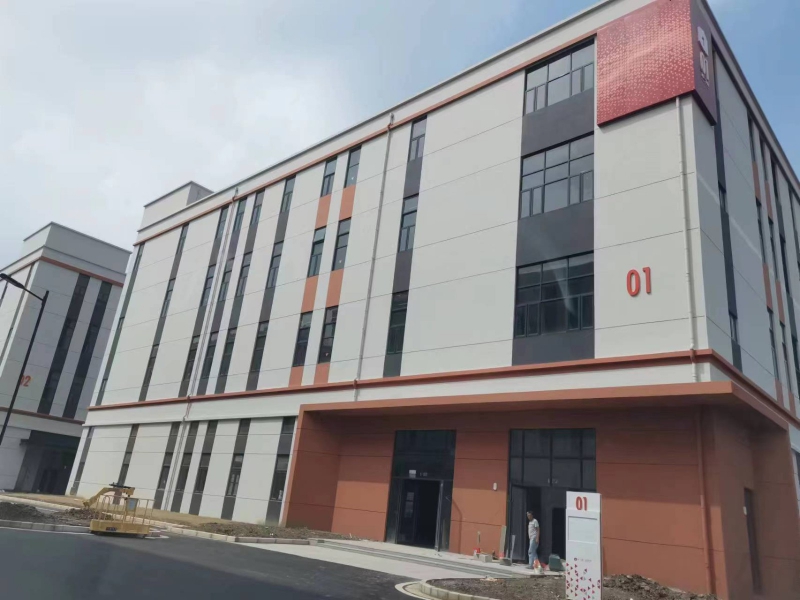 出售廠房，高速口，貨車通行方便，配套齊全，市區(qū)產(chǎn)證