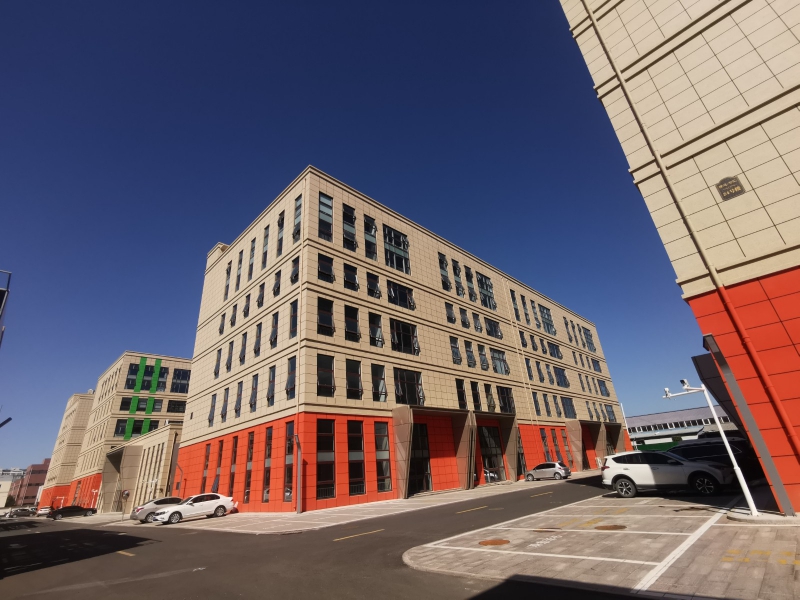 出售三河燕郊隆達產業園研發辦公樓300-1500