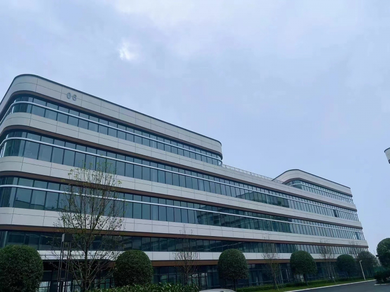 成都高新西區(qū)電子產(chǎn)業(yè)園辦公、研發(fā)、中試、生產(chǎn)一體，高品質(zhì)成熟配套