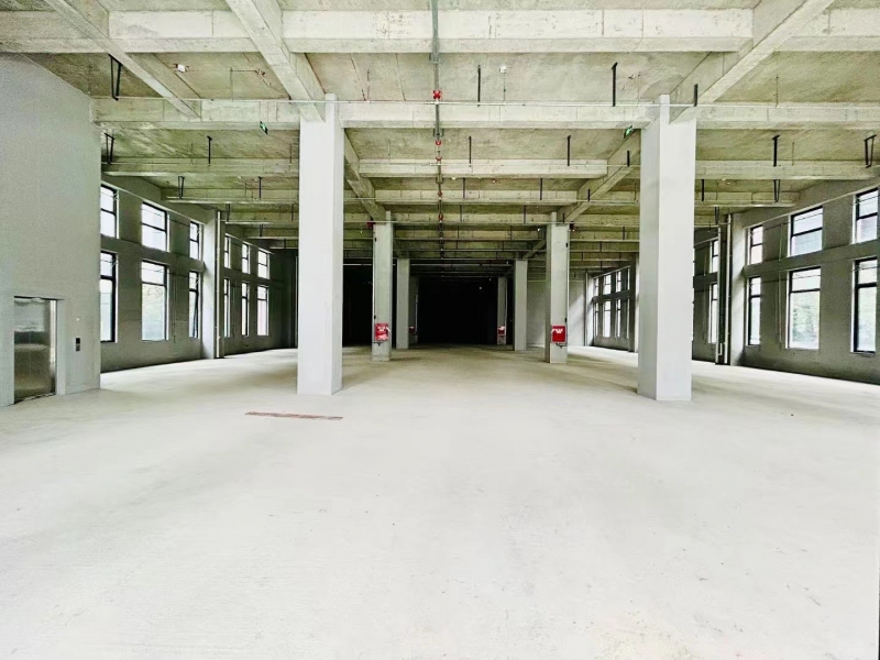 低首付購(gòu)買(mǎi)50年可辦證框架廠房，商業(yè)銀行放款，贈(zèng)送花園