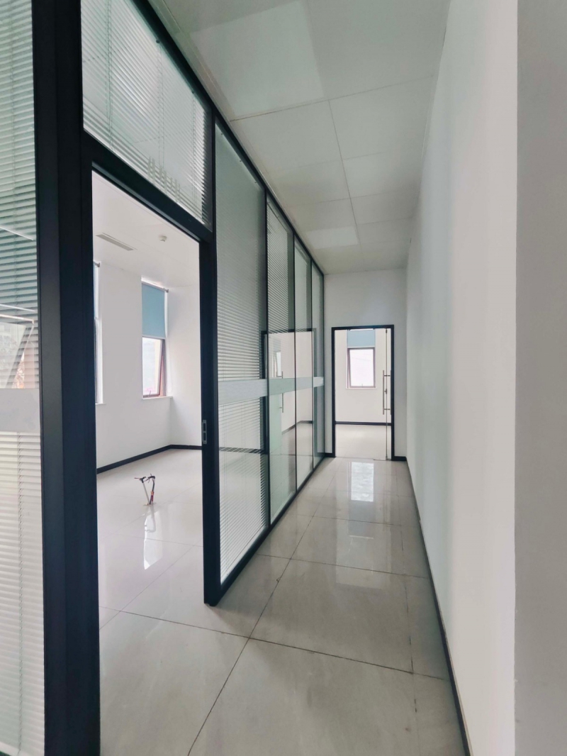 實(shí)驗(yàn)室&組裝車間辦公室