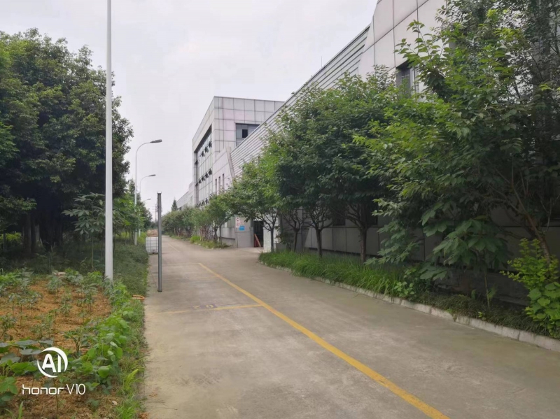 靠近成都三環(huán)路工業(yè)園區(qū)廠房出租,可以做加工物流倉(cāng)庫(kù)等行業(yè)