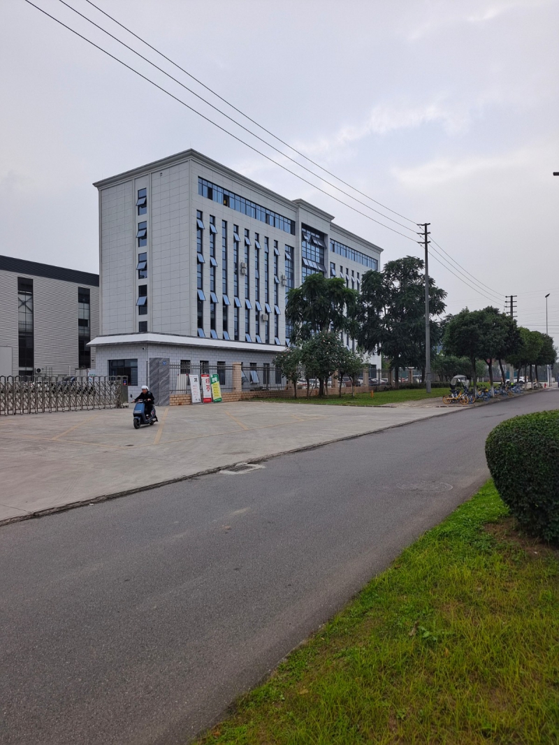 邛崍肉制品廠房出租3700平,全新鋼結(jié)構(gòu)廠房