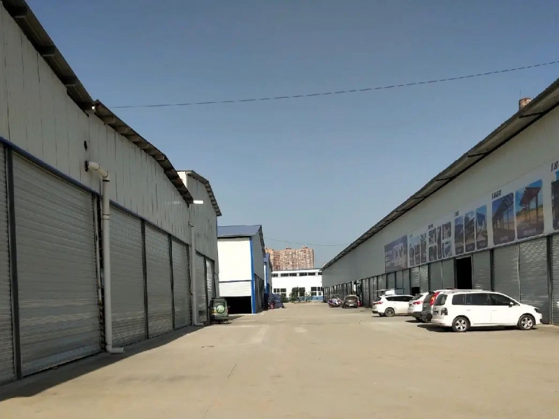 (出租) 標準廠房，水電路三通，有航車，天然氣