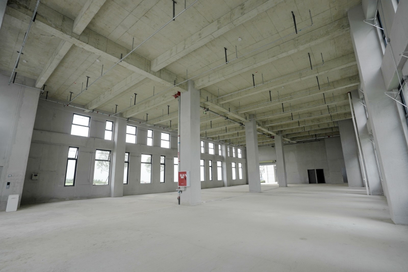 現(xiàn)房廠房直租，1100平辦公研發(fā)生產(chǎn)類廠房租賃，地鐵上蓋