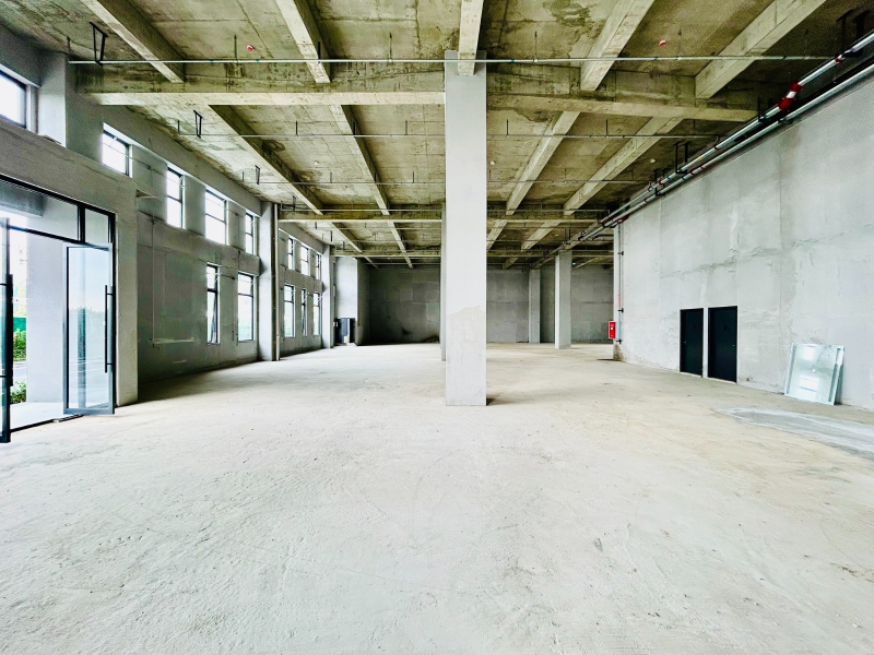 現(xiàn)房廠房直租，1100平辦公研發(fā)生產(chǎn)類廠房租賃，地鐵上蓋