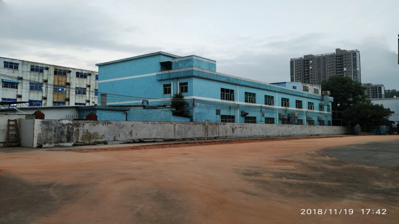 佛山市小欖鎮(zhèn)12000平方單層雙月臺(tái)倉(cāng)庫(kù)出租