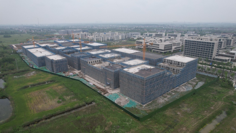 出售廠房,高速口,貨車通行方便,配套齊全,市區產證