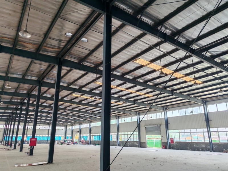 直租溫江萬盛地鐵口廠房一萬平加辦公區(qū)可分可整租