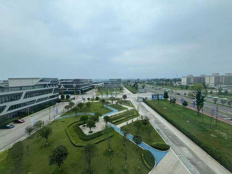 可噴漆噴塑，可辦證，可分租 目前園區招商行業不限種類可以辦理入園—可以噴漆噴塑 個別企業可以申請補...